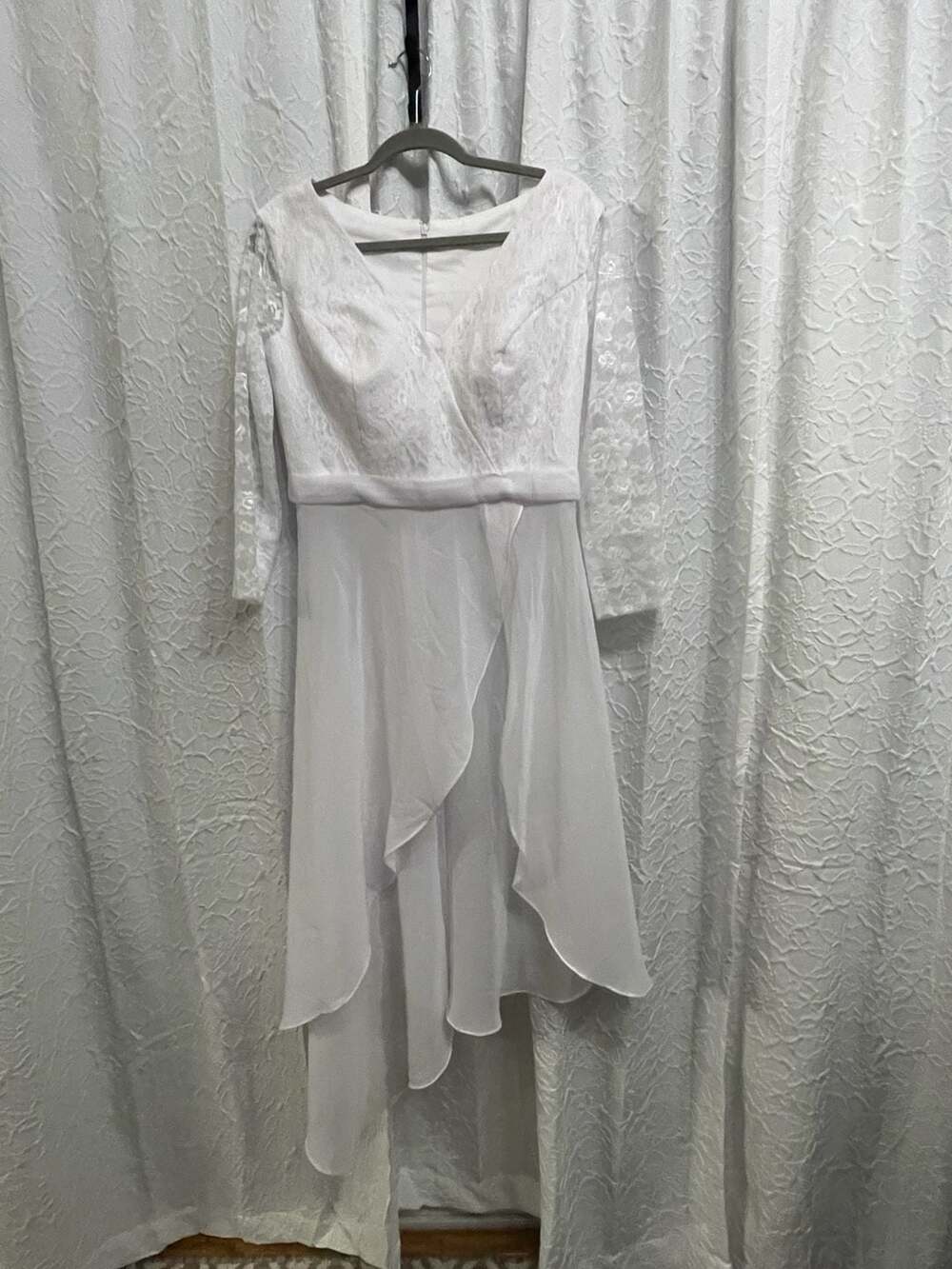 Unbranded Wedding Dress Size 14 White Lace Chiffon High Low Long Sleeve V-Neck